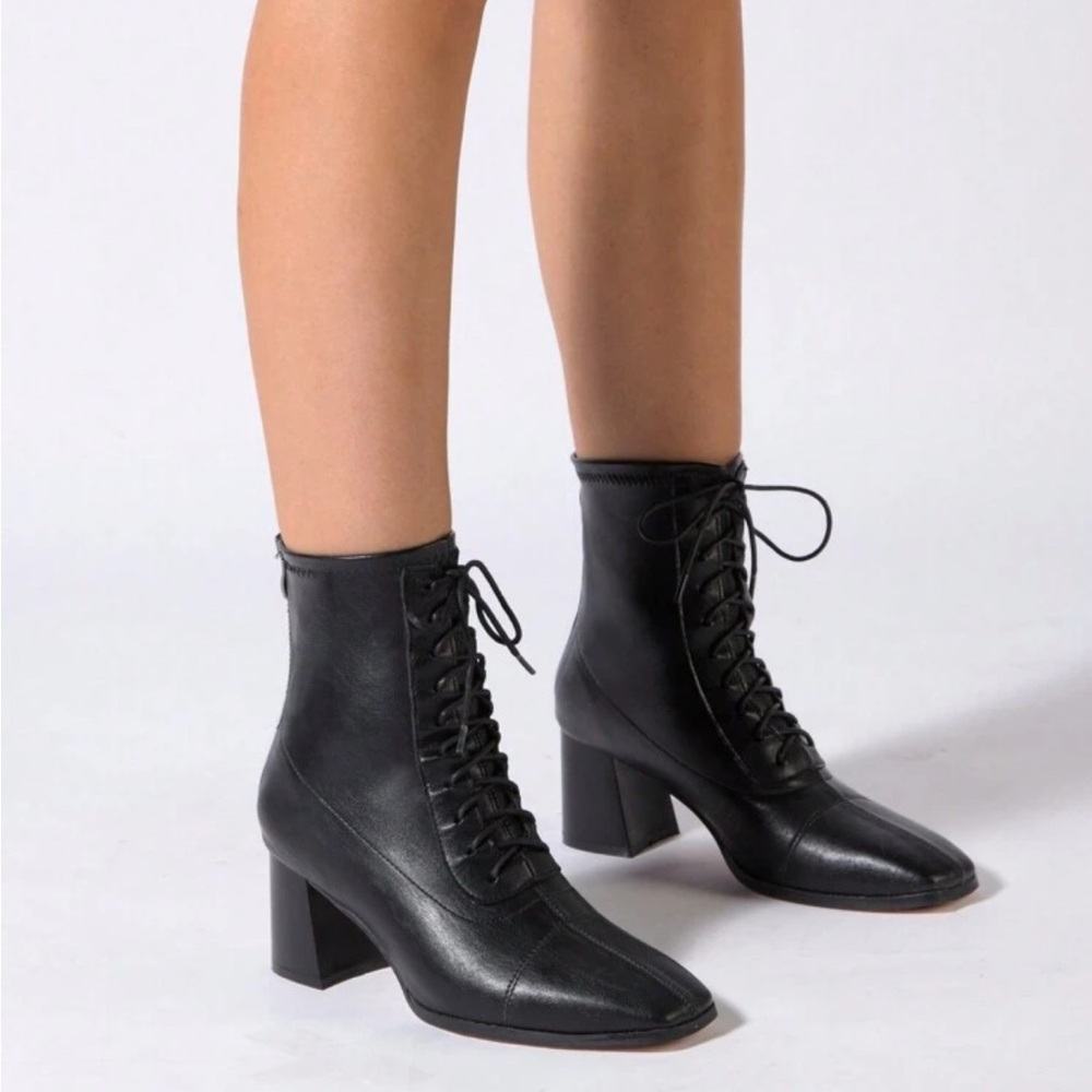 Lace-Up Healed Boots